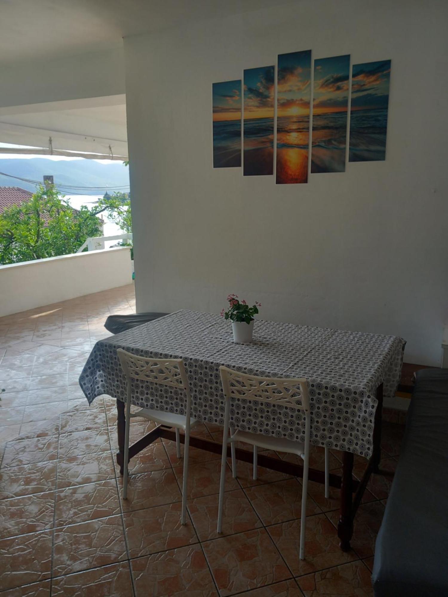 Apartman Iva Kuciste Pokój zdjęcie